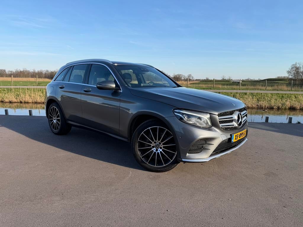 Mercedes GLC 250 4matic AMG orgineel nederlands btw, Auto diversen, Schadeauto's, Ophalen, Zilver of Grijs, Benzine, Overige carrosserieën