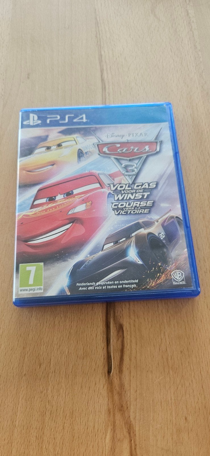 Cars 3: Vol Gas Winst - PS4 Game, Gebruikt, Racen en Vliegen, 2 spelers, Eén computer