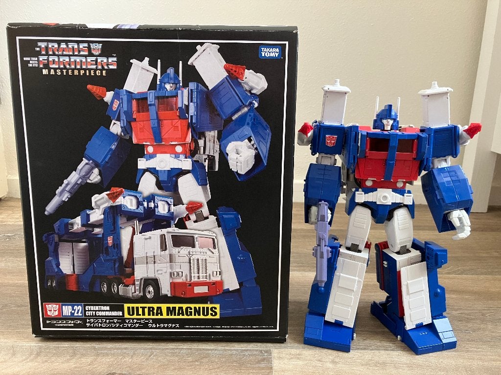 Transformers MP-22 Ultra Magnus + Collector's Coin, G1, Ophalen of Verzenden, Zo goed als nieuw, Autobots