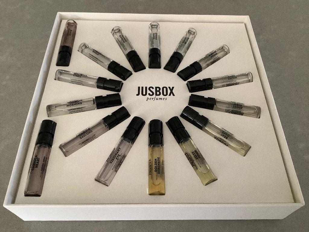 Jusbox niche parfum discovery kit vials 16 x 1,5 ml, Ophalen of Verzenden, Zo goed als nieuw