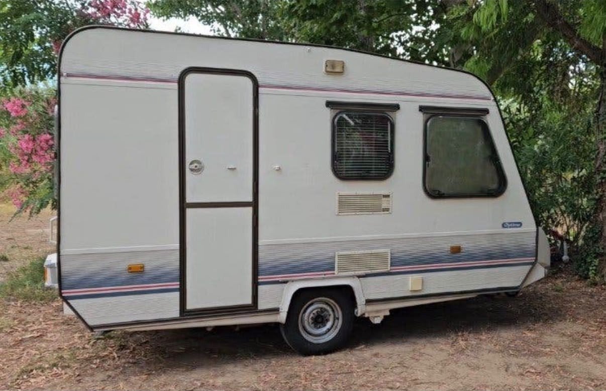 Adria Optima 4270 TD met Mover, Caravans en Kamperen, 750 - 1000 kg, Particulier, 4 tot 5 meter, Tot en met 4