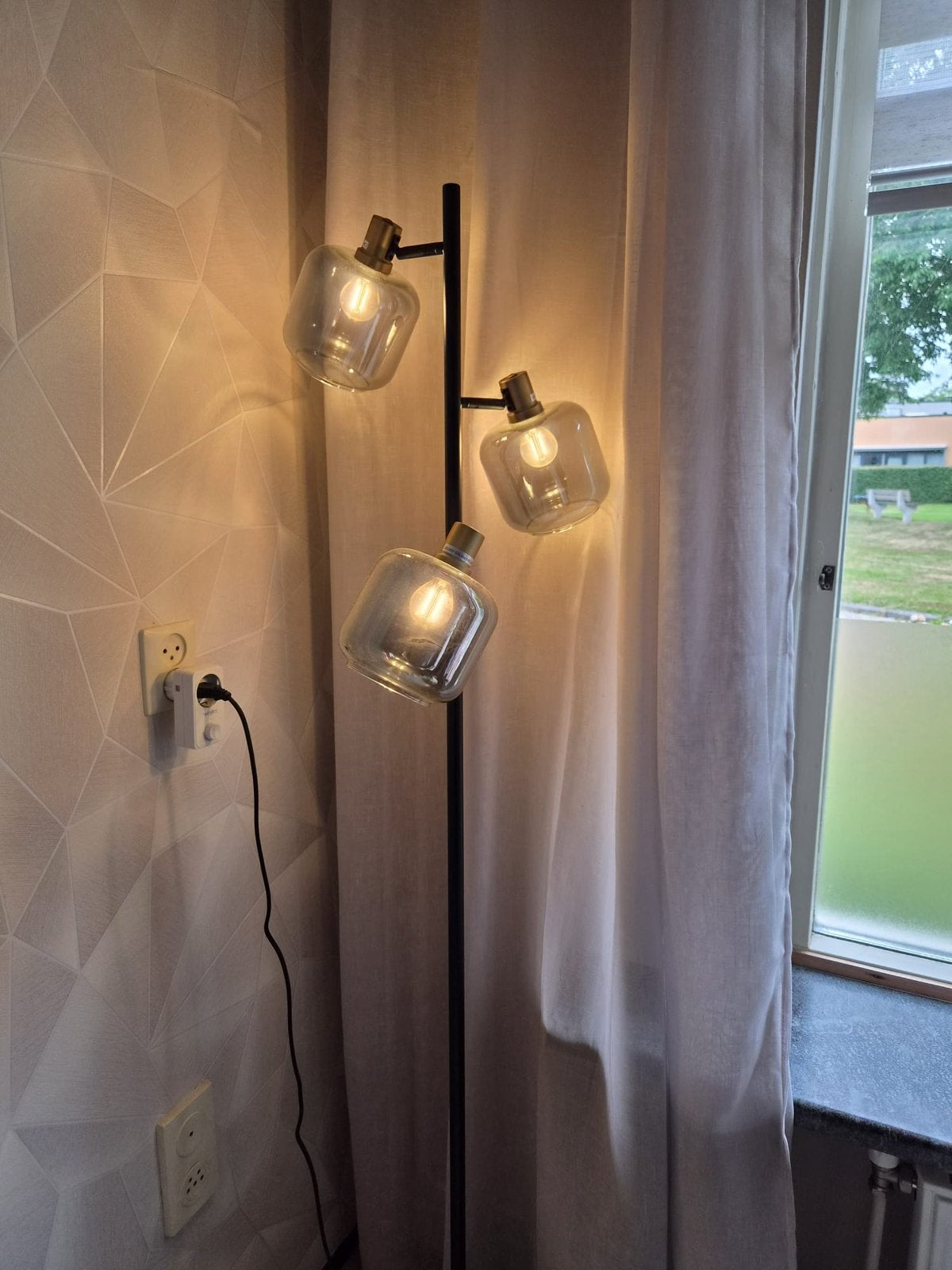 Vloerlamp smoked glass, Ophalen, Zo goed als nieuw, 150 tot 200 cm