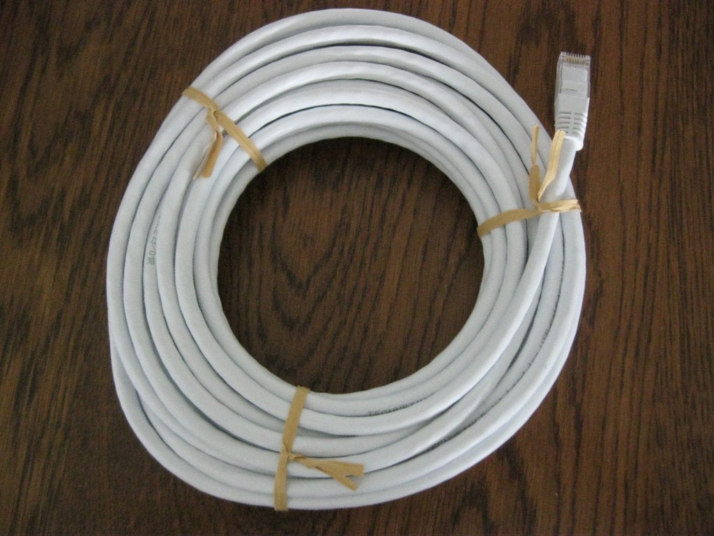 tv kabel nieuw/ router zgan, Ophalen of Verzenden, Zo goed als nieuw, 10 meter of meer, Tv-kabel