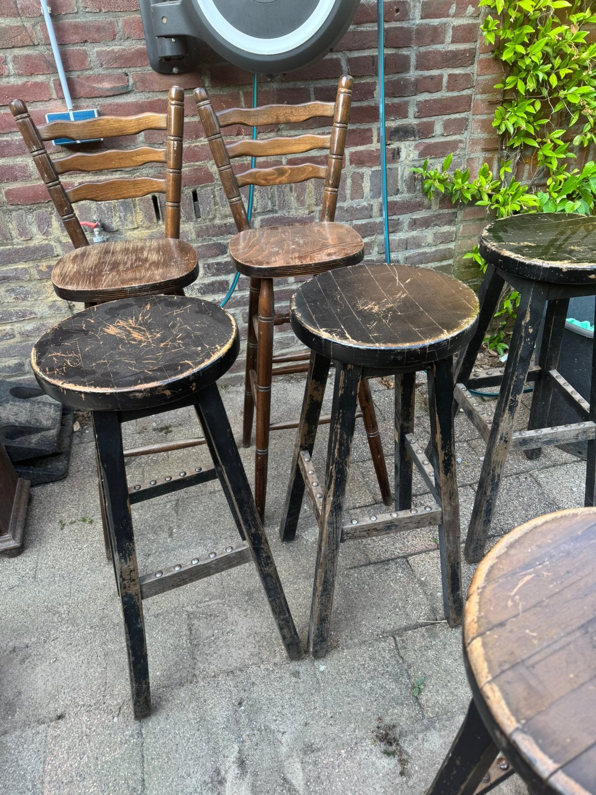 Houten bar krukken te koop, Ophalen, Met voetsteun, 60 tot 90 cm, Hout