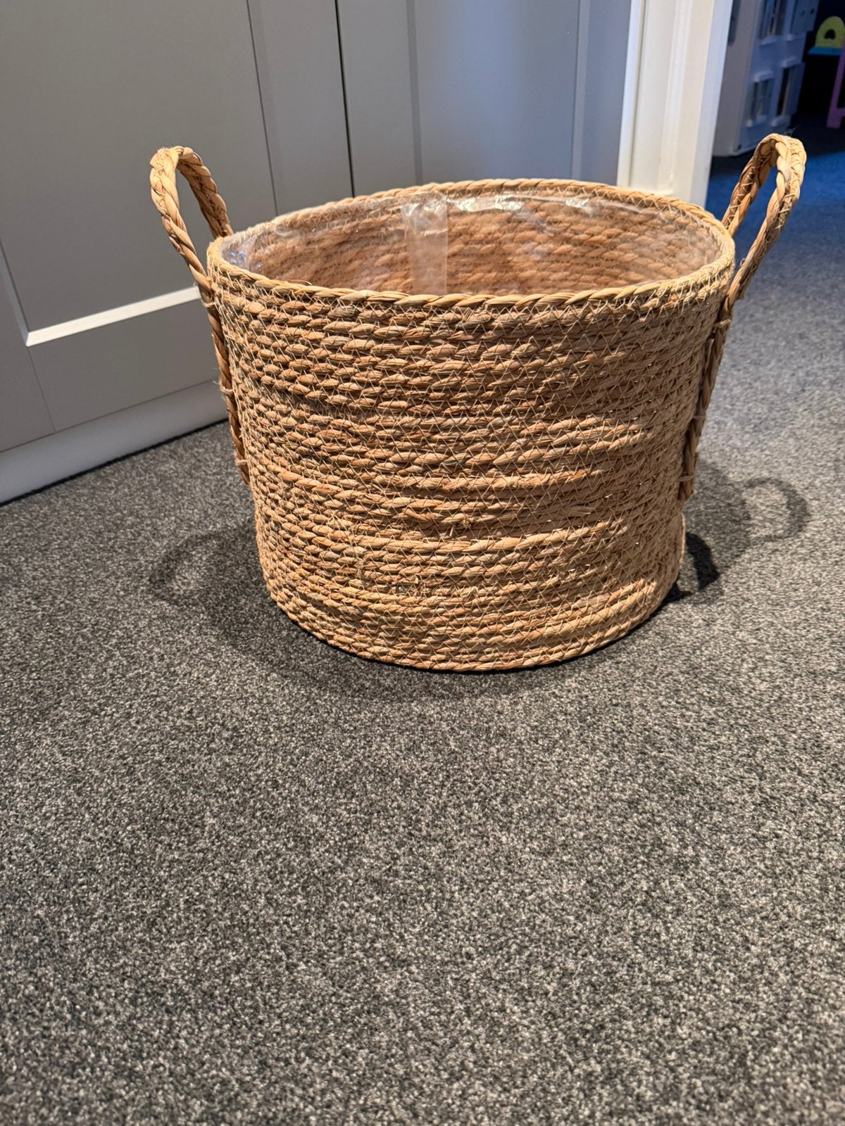 Rotan mand, Huis en Inrichting, Ophalen, Zo goed als nieuw, Rond, Riet