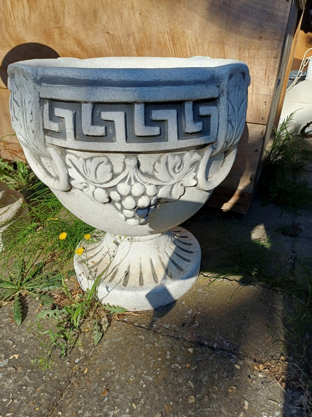 Betonnen bloempot, Ophalen, 40 cm of meer, Rond, Zo goed als nieuw
