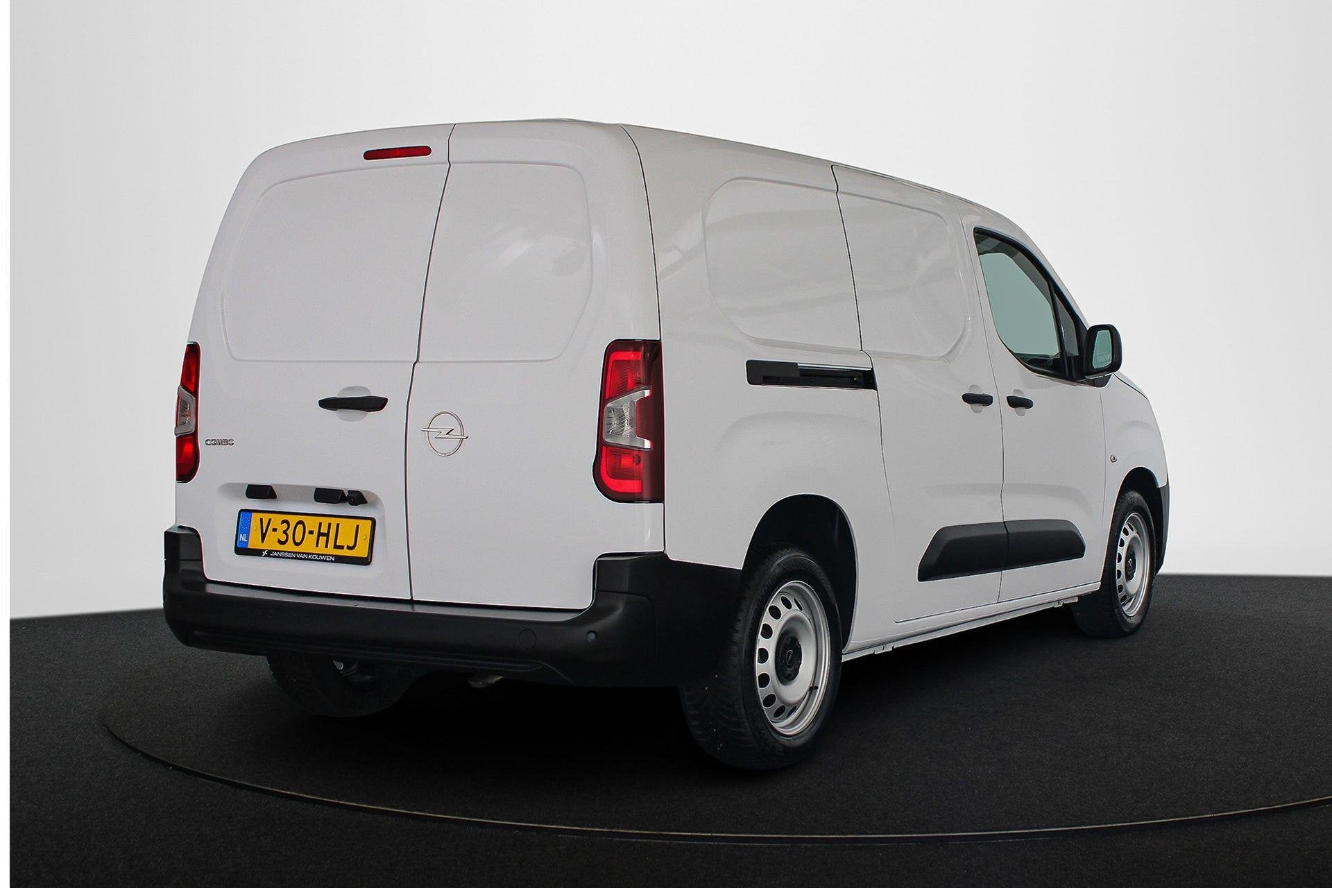 Opel Combo 1.5 BlueHDi 100 S&S L2 Apple CarPlay Stoel-Stuur-, Voorwielaandrijving, Stof, Euro 6, 4 cilinders