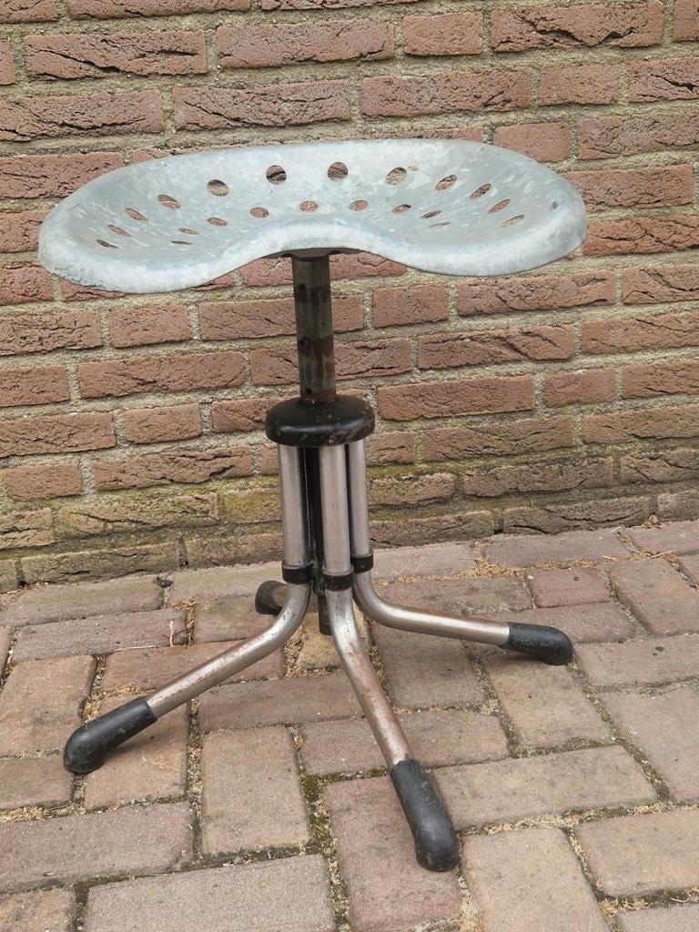Vintage industriële kruk - tractorzitting, Ophalen