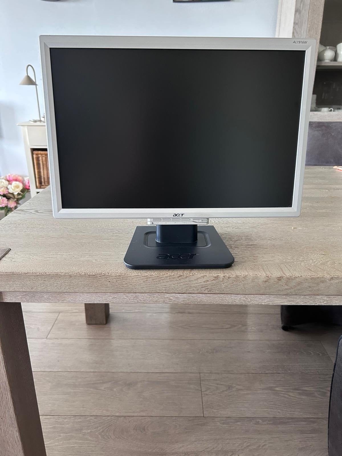 Acer 19 Inch LCD Monitor - Goed beeld, geen dode pixels, Ophalen of Verzenden, Overige resoluties, 60 Hz of minder, Overige typen