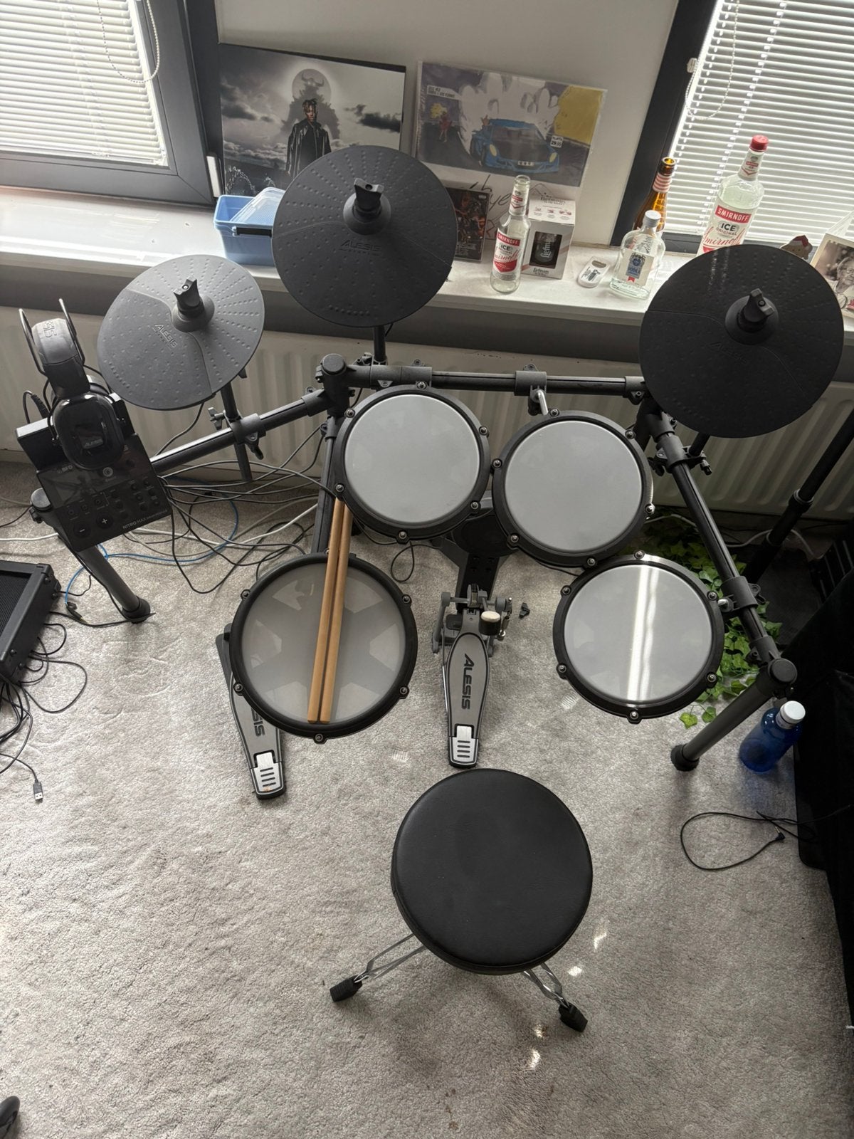 Alesis Nitro Max E-Drum Set compleet met koptelefoon en kruk, Ophalen, Zo goed als nieuw, Overige merken, Elektronisch
