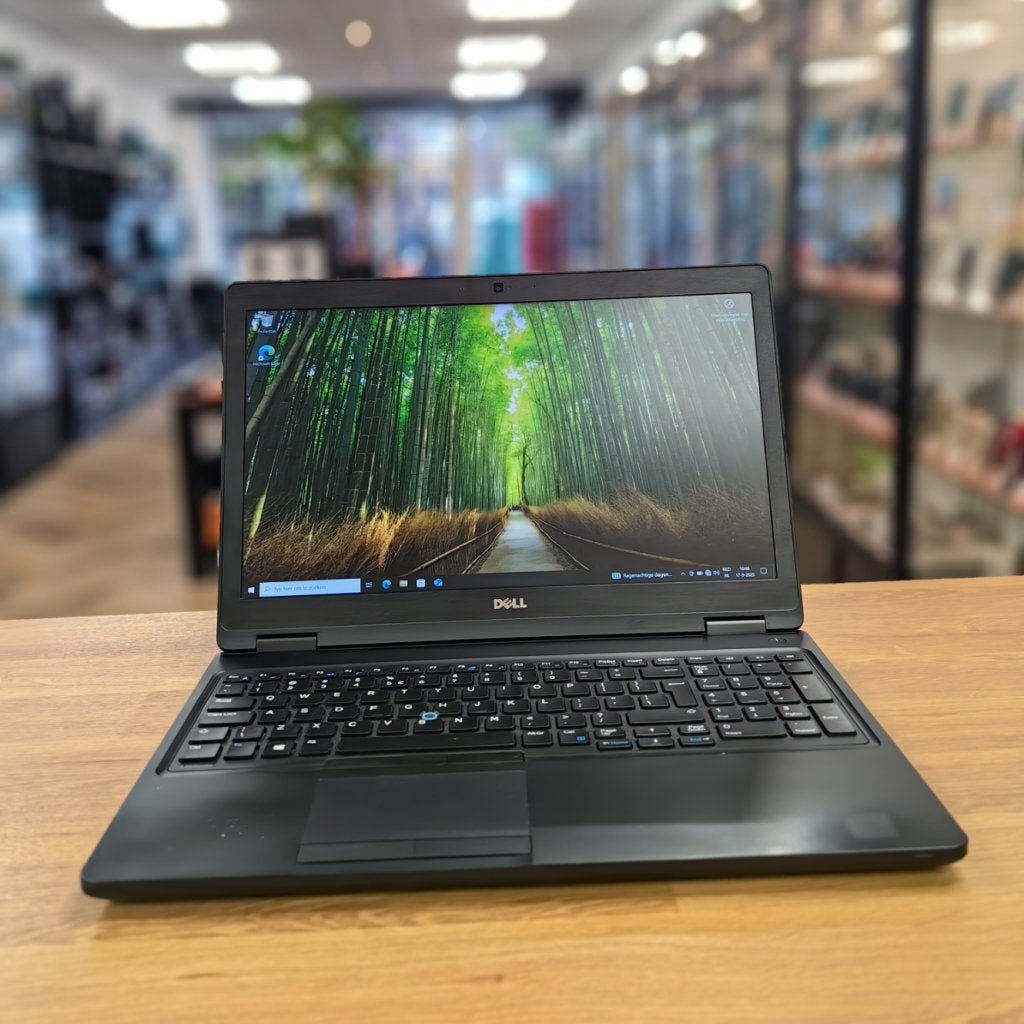 Dell Latitude E5470 - 256GB SSD 14 Inch | Zwart, Dell, Zo goed als nieuw, Support@Dell.com, One Dell Way
Round Rock, TX 78682
United States