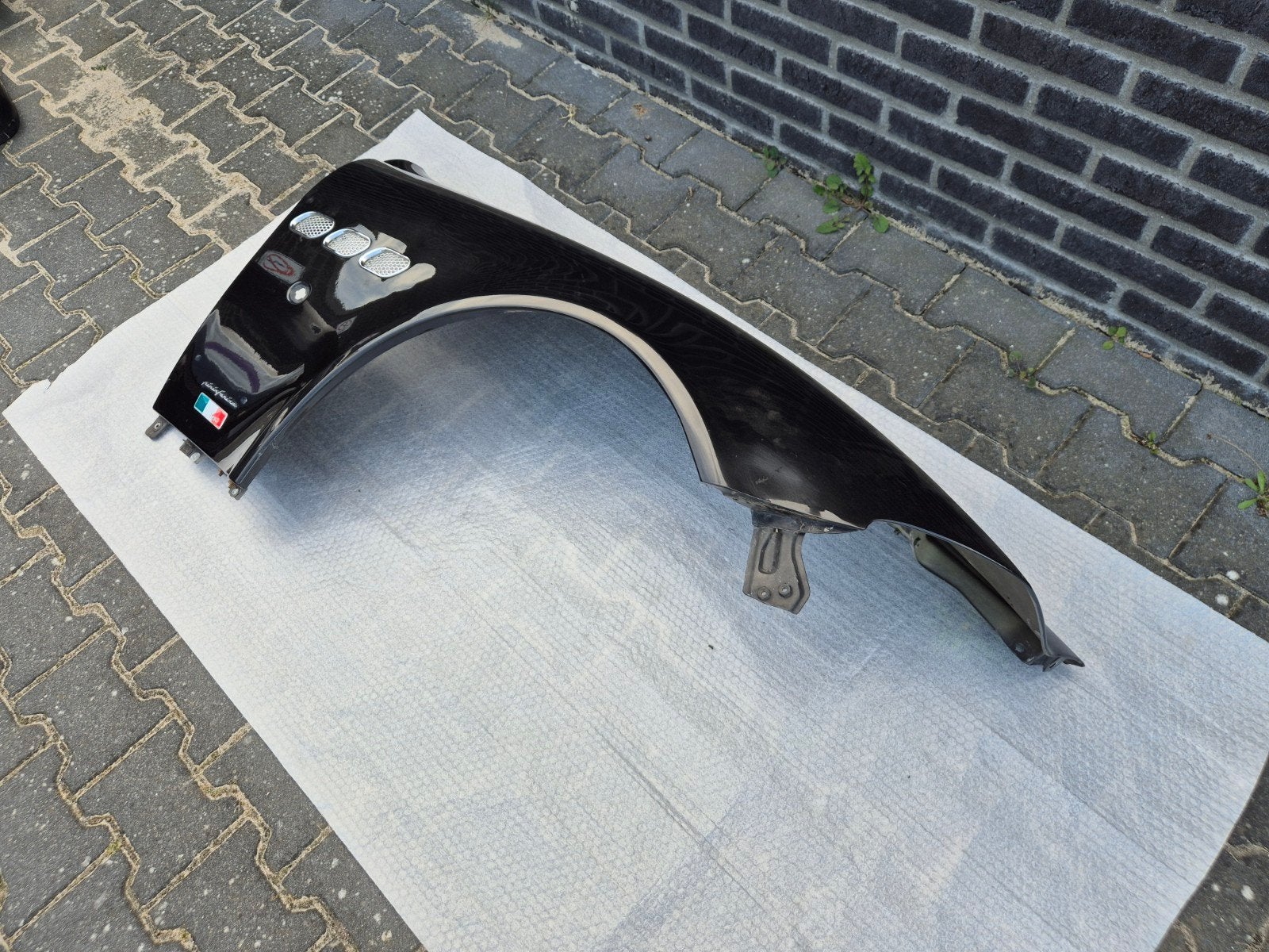 Spatbord Zijscherm rechtsvoor Maserati Quattroporte V Nero C, Maserati, Voor, Onbekend, Ophalen of Verzenden