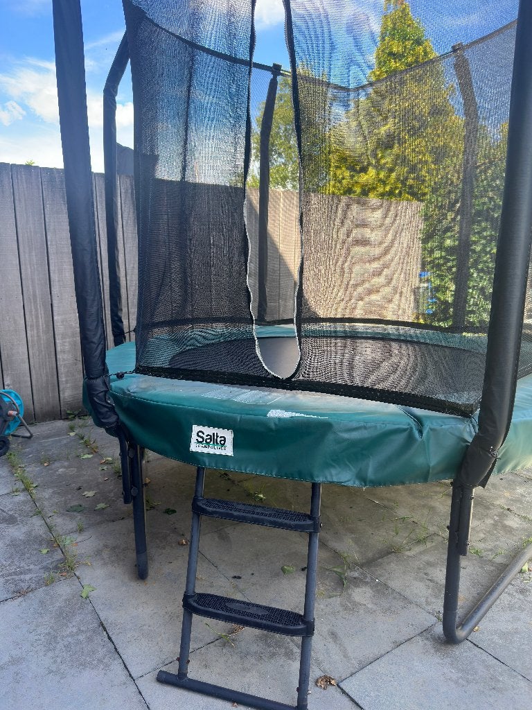 Salta Trampoline, Ophalen, Gebruikt