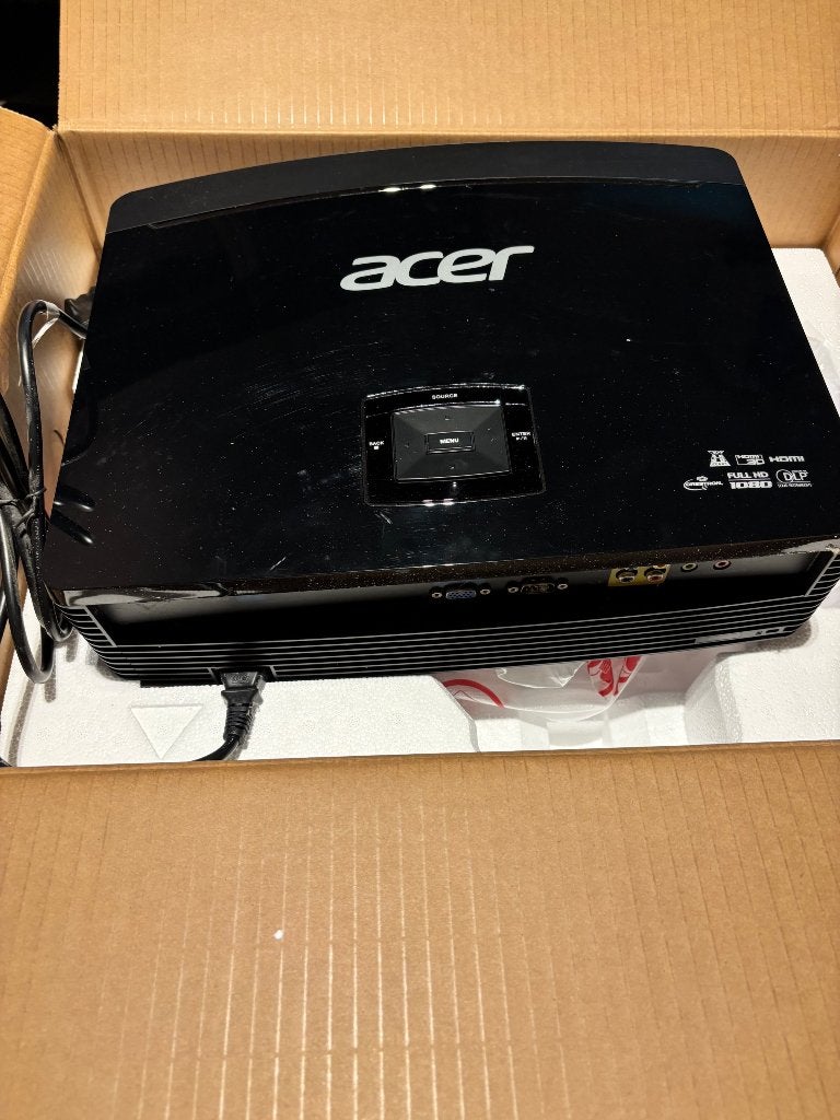 Beamer Acer P7505, LED, Ophalen of Verzenden, Zo goed als nieuw, Full HD (1080)