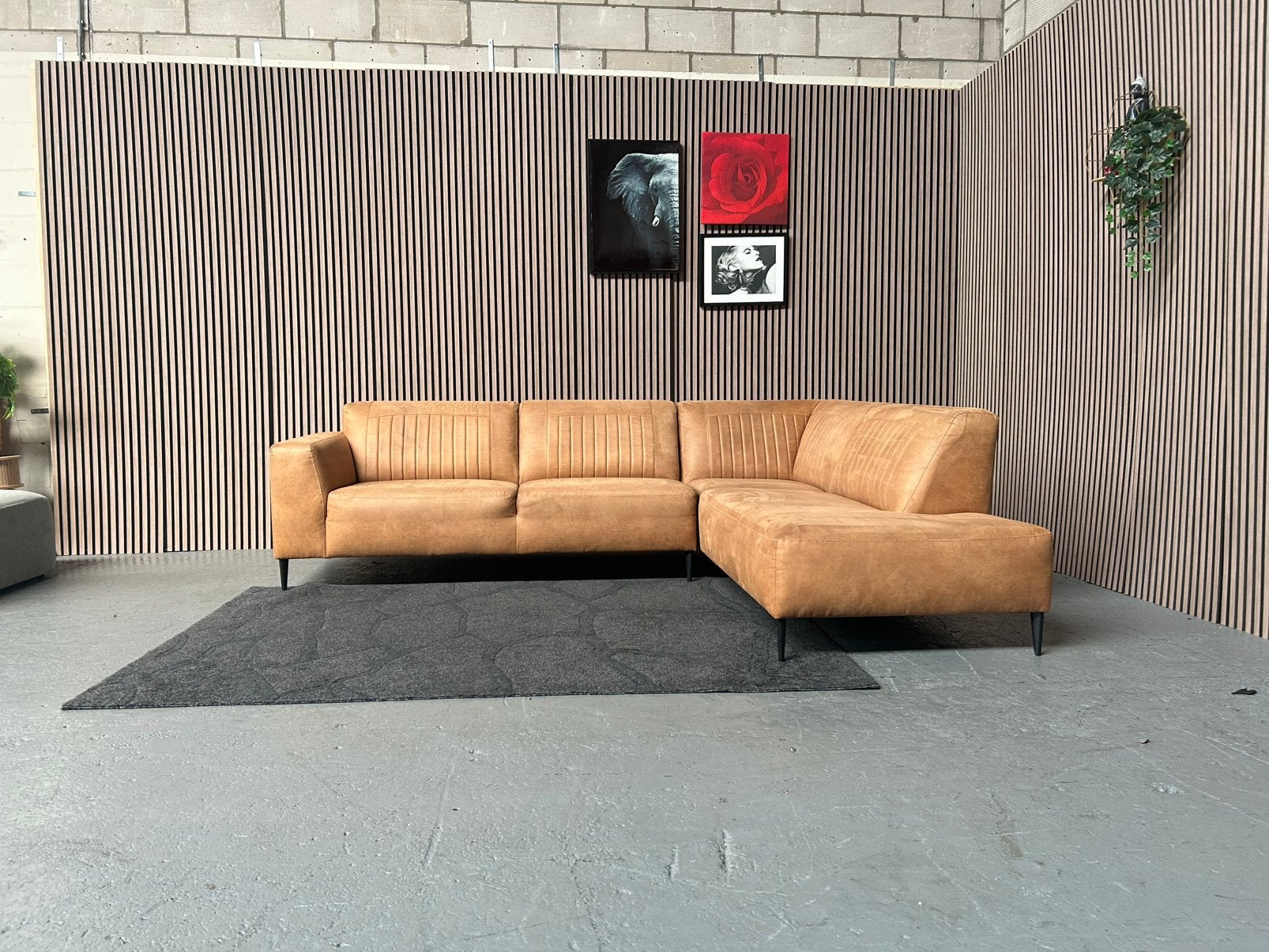 GRATIS LEVERING Hoekbank Cognac 277X226 GEREINIGD, 250 tot 300 cm, Hoekbank, Ophalen of Verzenden, Zo goed als nieuw