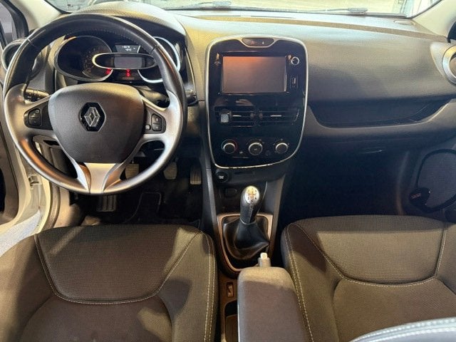 Renault Clio Estate 0.9 TCe Night&Day Navi|Cruise, Voorwielaandrijving, 898 cc, Gebruikt, Euro 6