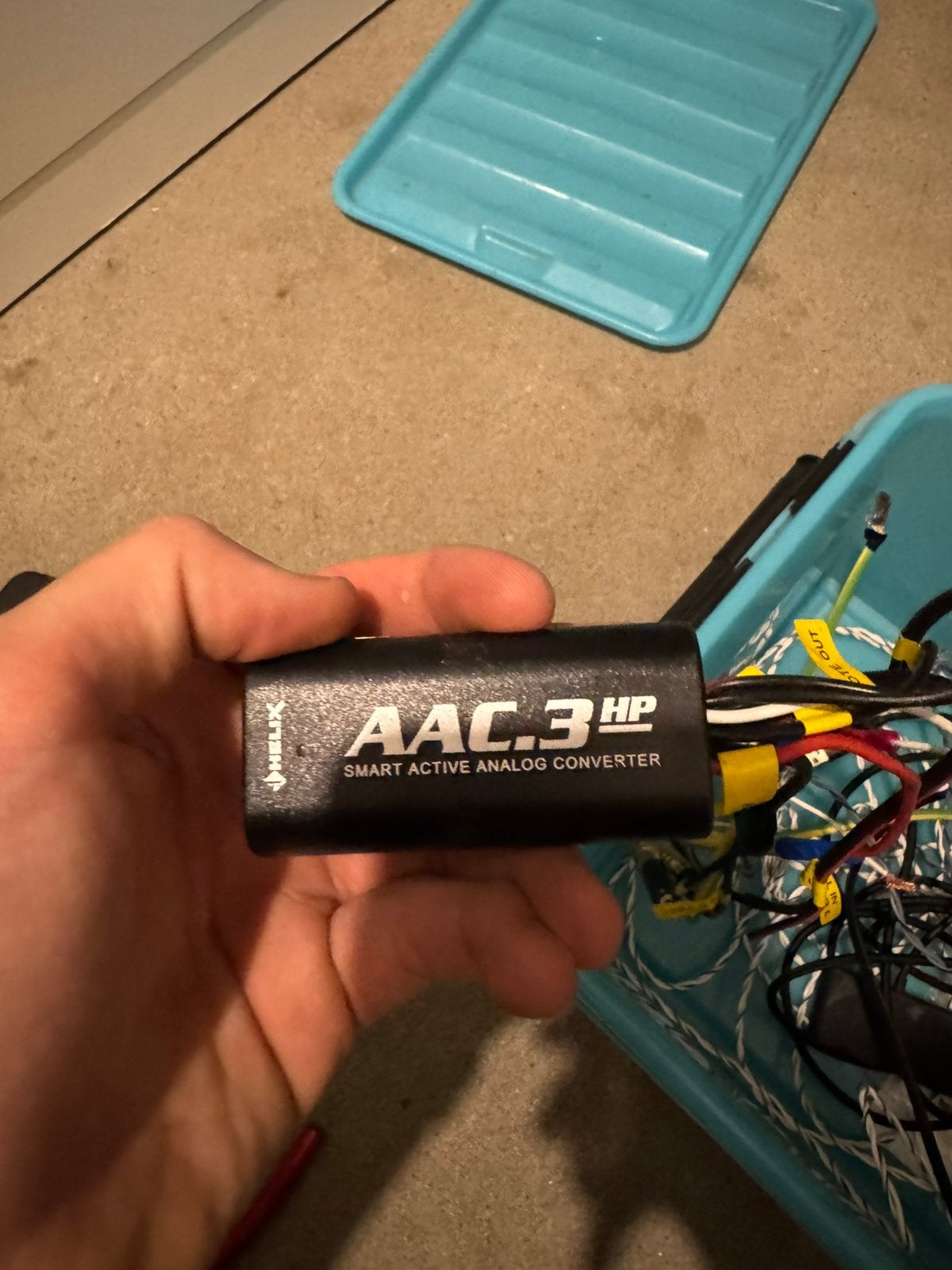 Helix aac.3hp converter voor subwoofer, Motoren, Ophalen of Verzenden