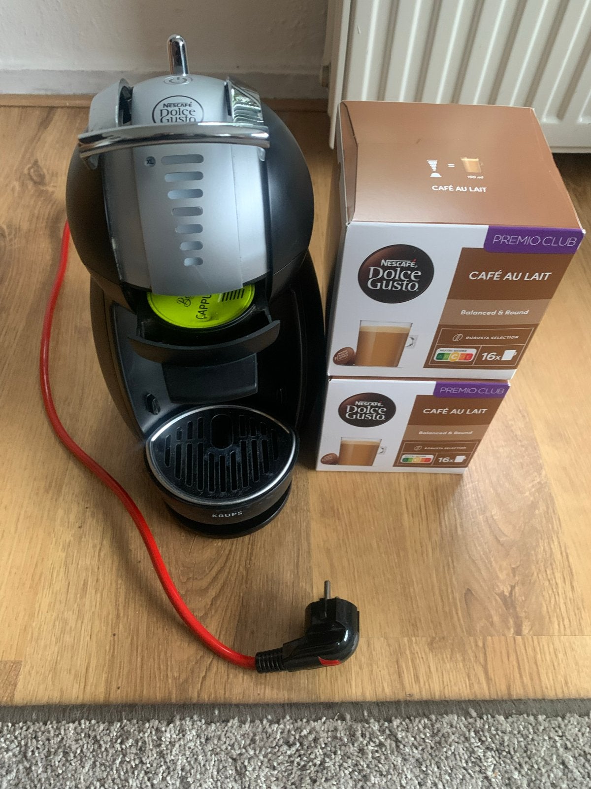 Nescafé Dolce Gusto koffiemachine, Witgoed en Apparatuur, Koffiezetapparaten, Afneembaar waterreservoir, Koffiemachine, Ophalen of Verzenden