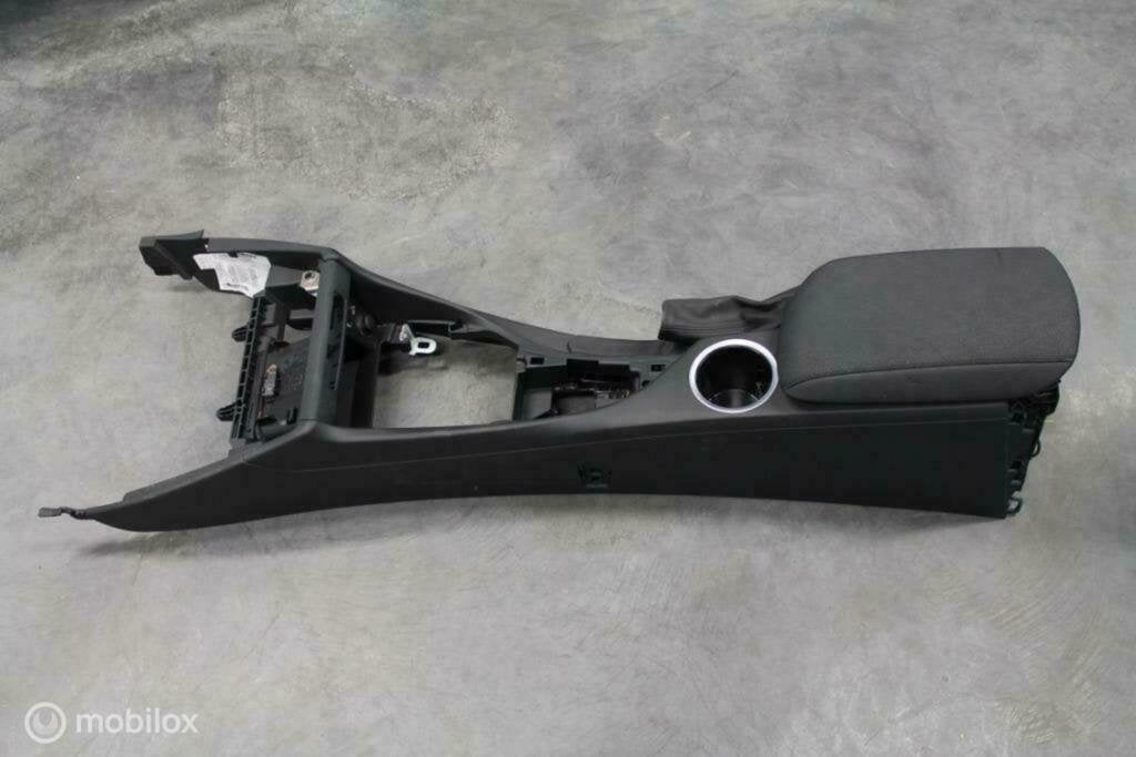 Middenconsole right hand drive BMW X1 E84 (2008-heden)