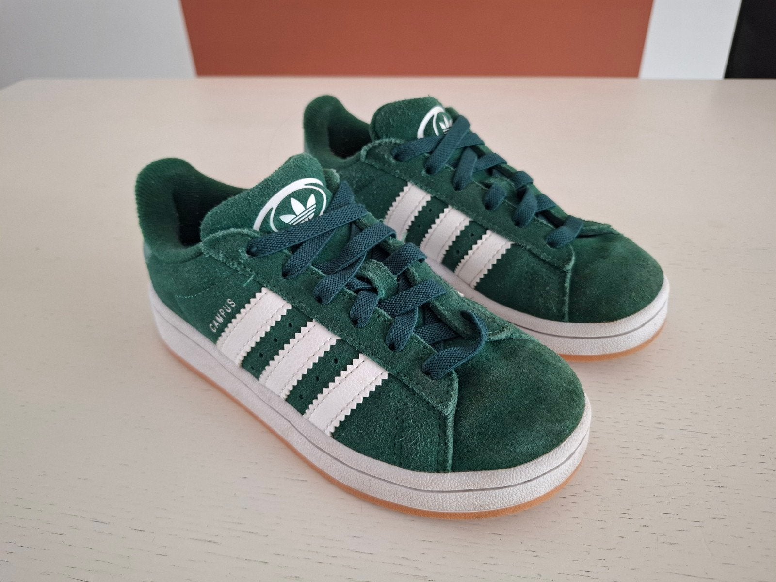 Adidas Campus schoenen maat 32 - Groen, Adidas, Gebruikt, Jongen of Meisje, Schoenen