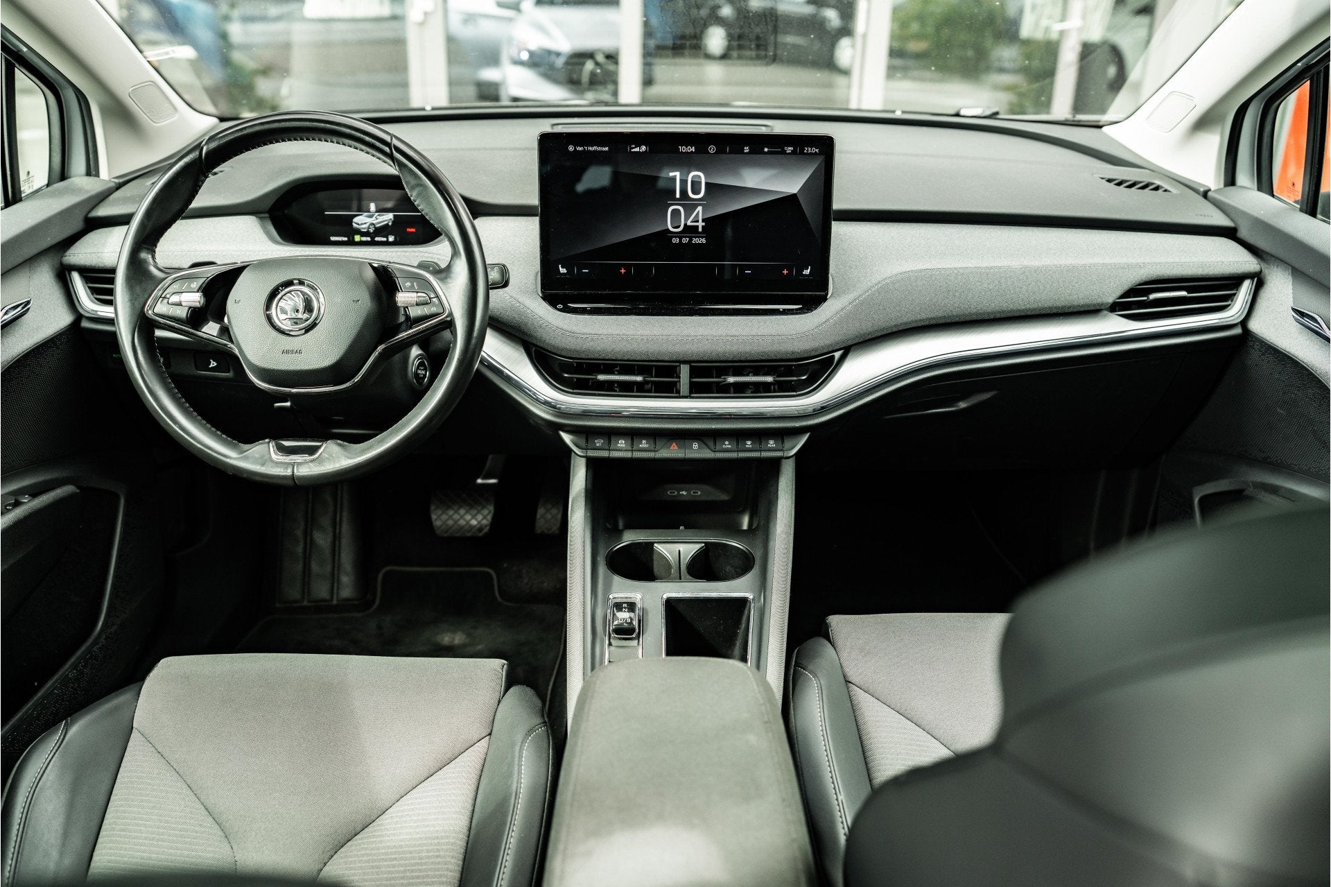 Skoda Enyaq iV 80 | Panoramadak | Warmtepomp (bj 2021), Auto's, Automaat, Gebruikt, Zwart, 82 kWh