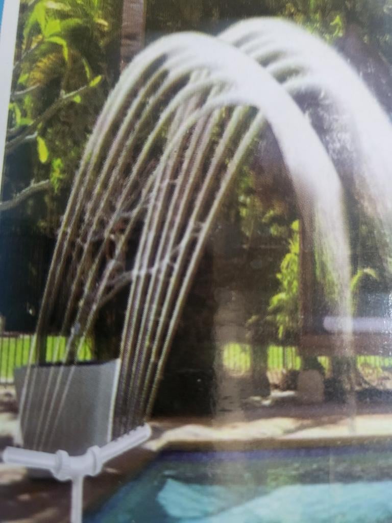 Nieuwe waterfontein voor zwembad - Ongebruikt in doos, Ophalen of Verzenden, Nieuw, Fontein