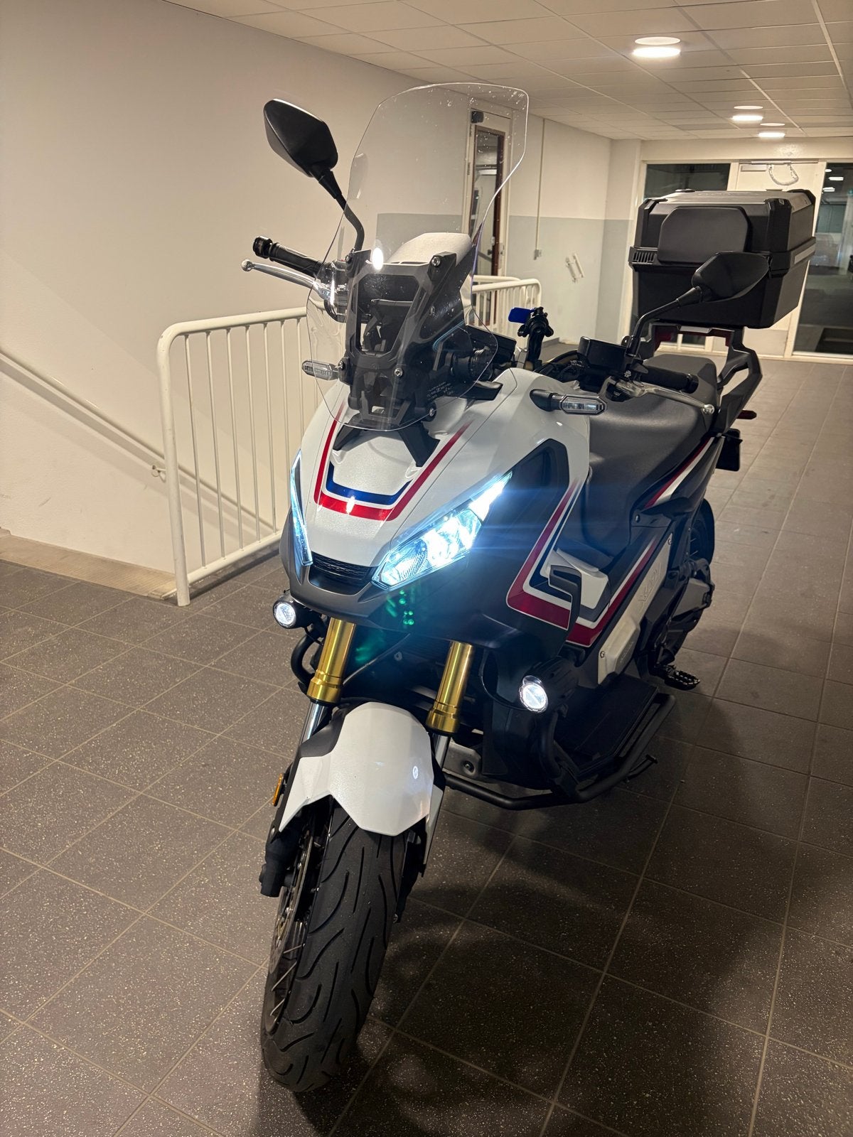 Honda X-ADV 750 ( A2 ), Sportuitlaat, Occasion, Particulier, Meer dan 35 kW