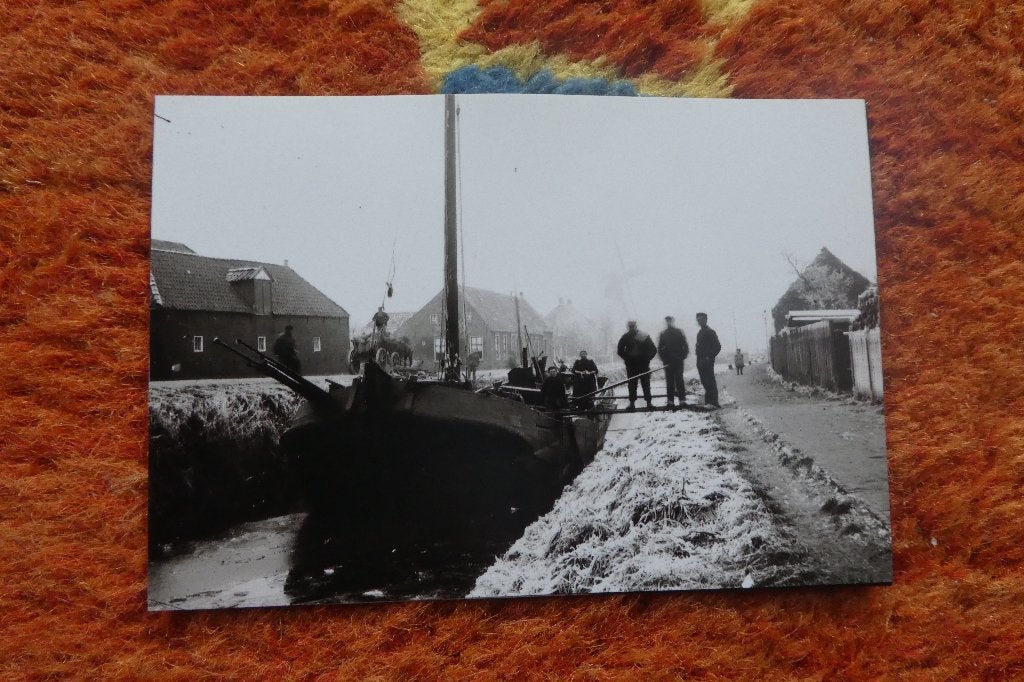 Loppersum Wijmers met Boot en Volk, Verzamelen, Verzenden, Voor 1940, Foto