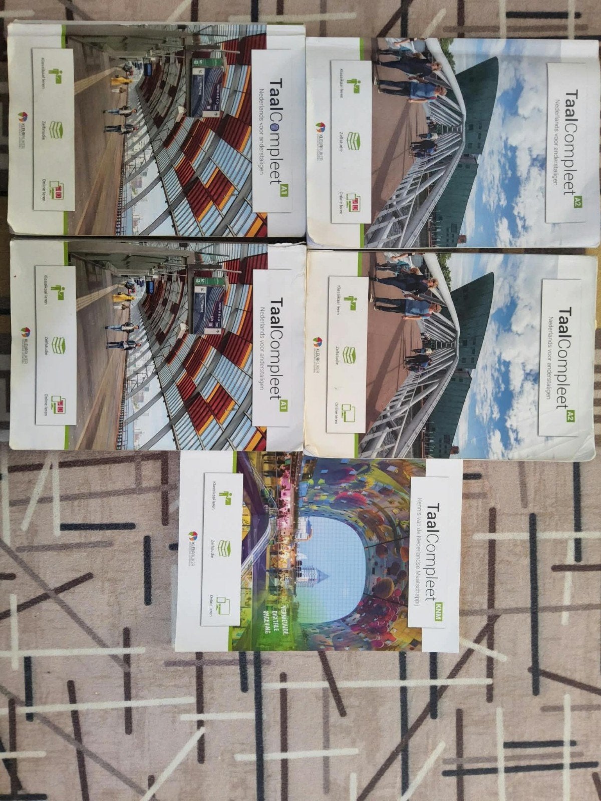 TaalCompleet A1, A2, KNM, Boeken, Ophalen of Verzenden, Zo goed als nieuw, Overige niveaus, Onbekend