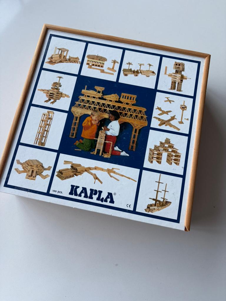 Kapla bouwplankjes 100 stuks in houten kist, Ophalen of Verzenden, Zo goed als nieuw, Overige merken