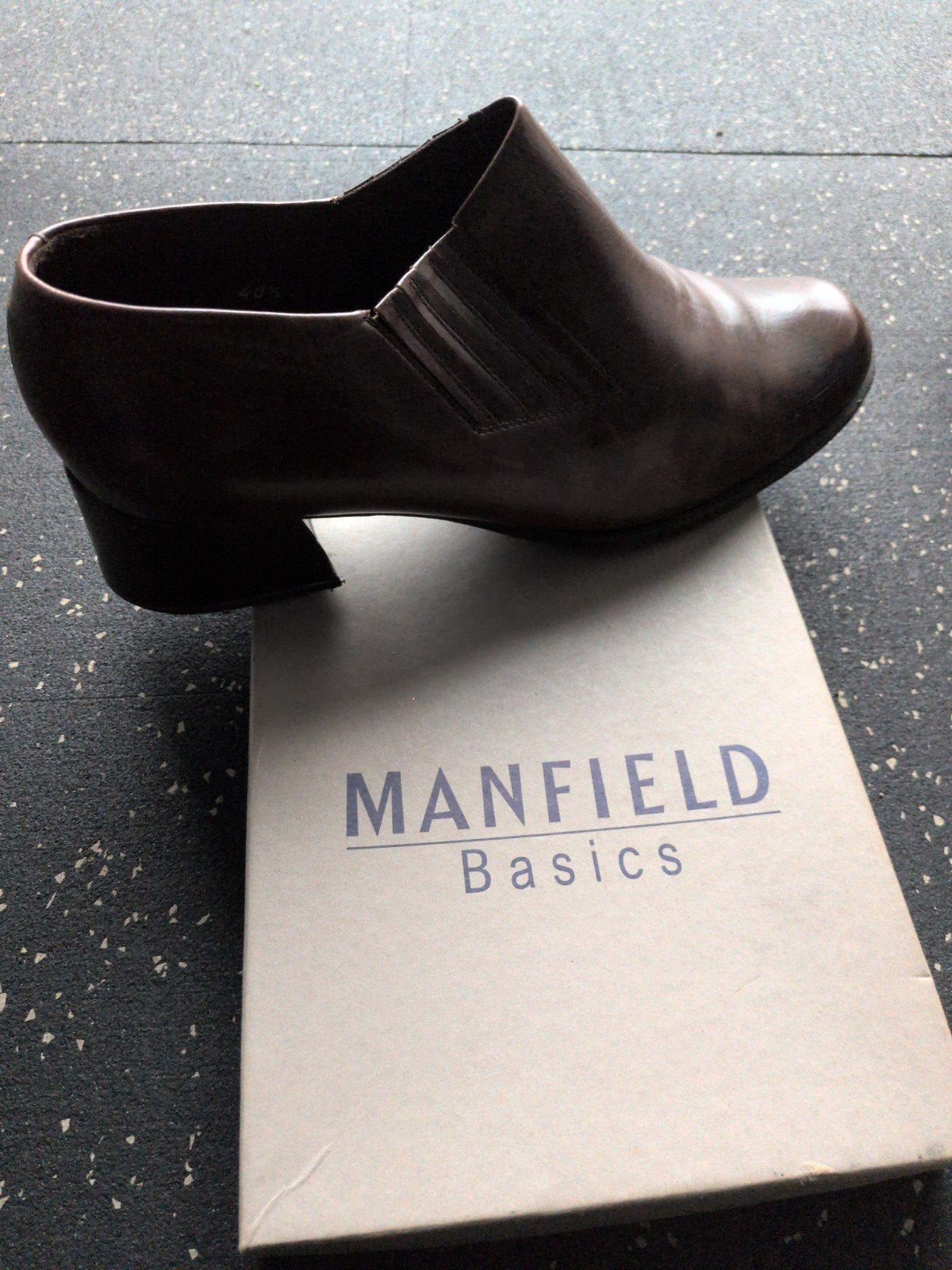 Manfield Basics instappers maat 40,5, Ophalen, Bruin, Instappers, Manfield Basics