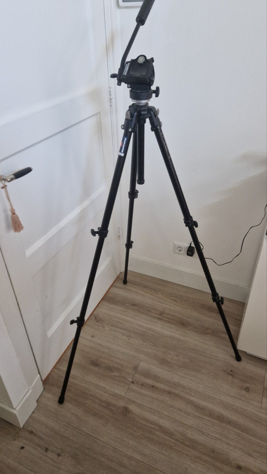 Camera statief manfrotto 190b tripod, Audio, Tv en Foto, Fotografie | Statieven en Balhoofden, Ophalen, Zo goed als nieuw, Driepoot