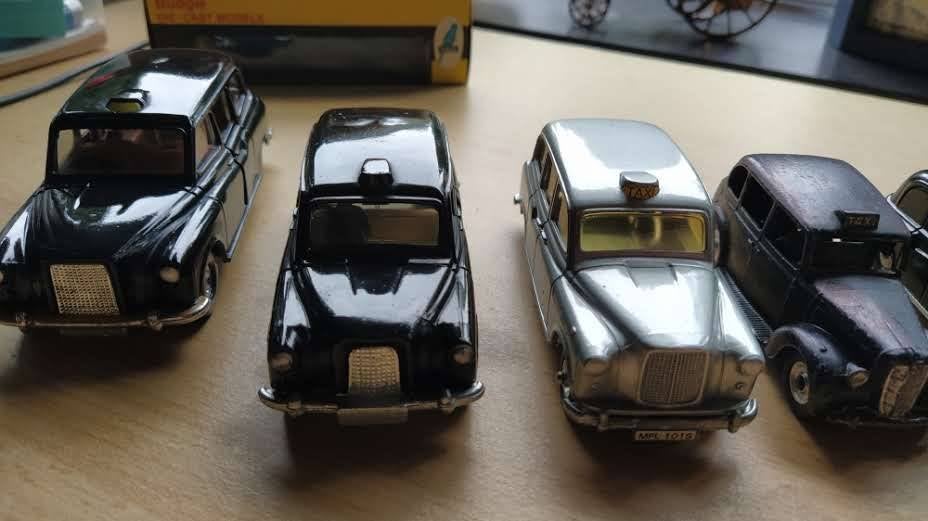 5 x LONDON TAXI, CORGI/DINKY/BUDGIE, Ophalen of Verzenden, Zo goed als nieuw, Auto, Corgi