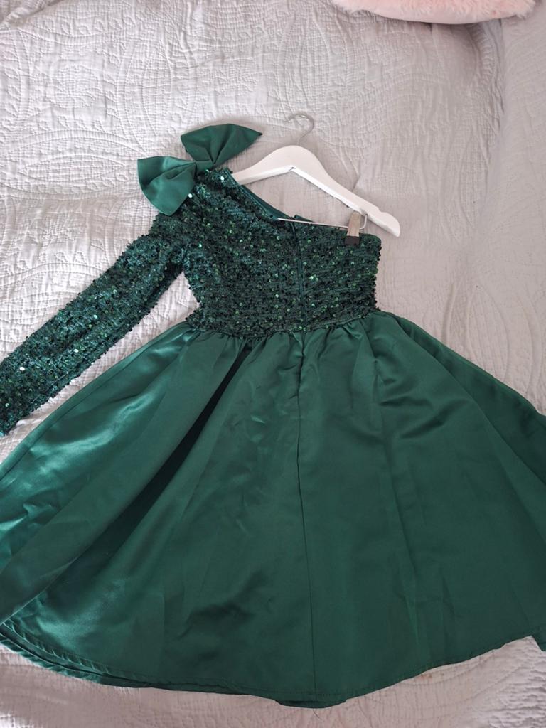 Feestjurken: Groen, Goud, Zwart - Maten 10, 12, 12/13, Kinderen en Baby's, Kinderkleding | Maat 152, Ophalen of Verzenden, Zo goed als nieuw