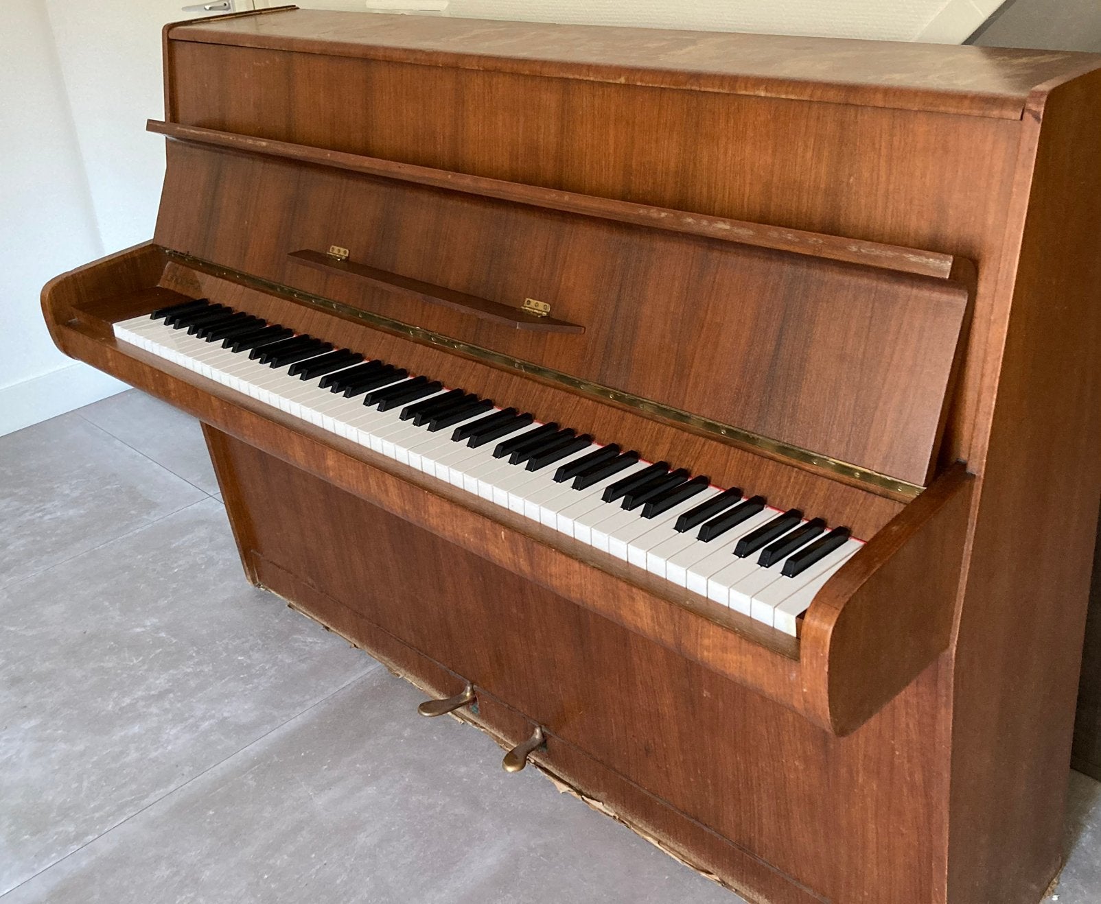 Piano - mag weg voor een klein prijsje, Muziek en Instrumenten, Piano's, Ophalen, Gebruikt, Bruin, Piano