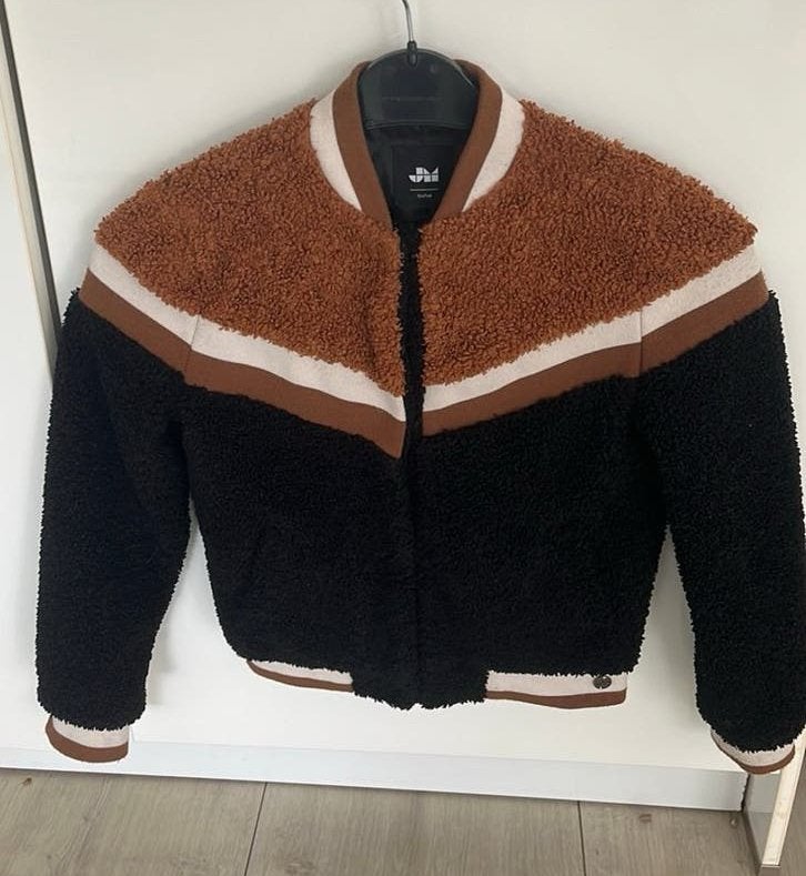 Gave tussenjas shoeby meisje, 128, Kinderen en Baby's, Kinderkleding | Maat 128, Ophalen of Verzenden, Zo goed als nieuw, Meisje