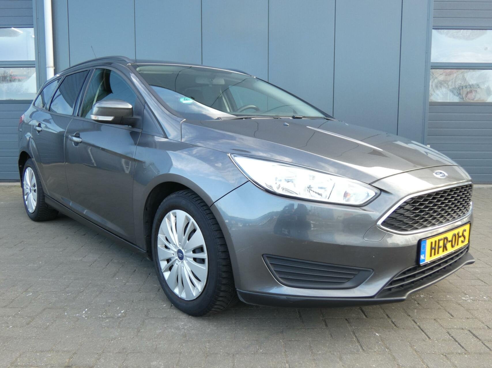 Ford Focus Wagon 1.0 EcoBoost 125 PK Trend Edition | WINTER, Auto's, Gebruikt, Zwart, Handgeschakeld, 1216 kg