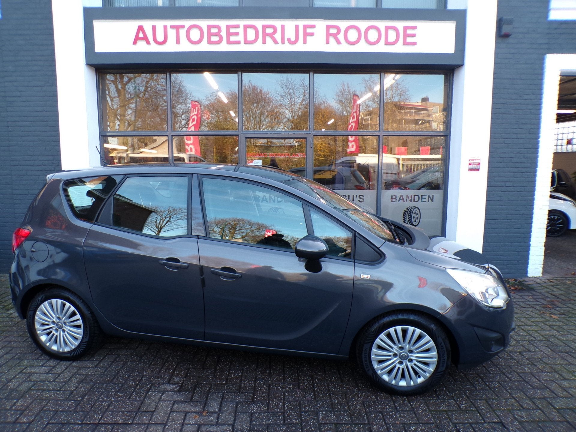 Opel Meriva 1.4 Turbo Cosmo TOP STAAT DEALER ONDERHOUDEN AUT, Auto's, Dealer onderhouden, Gebruikt, 4 cilinders, Met garantie (alle)