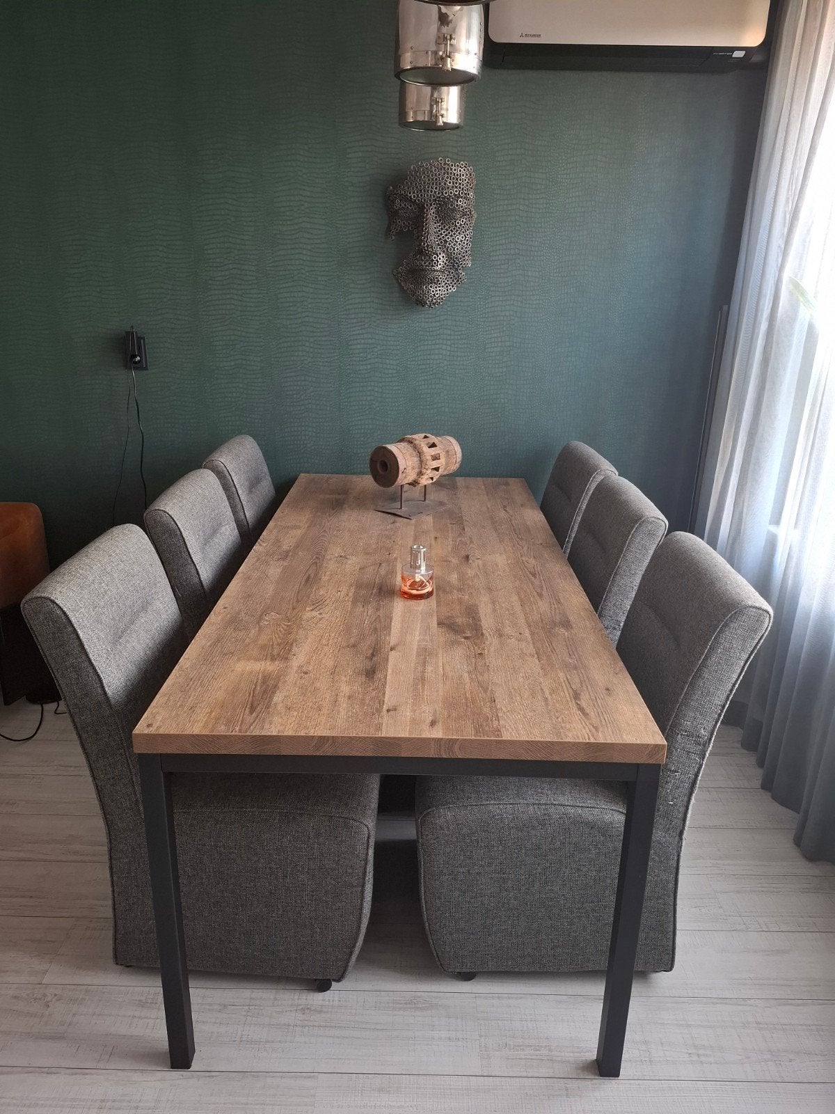 Eettafel mangohout met zwart metalen onderstel, Ophalen, 50 tot 100 cm, Zo goed als nieuw, Vijf personen of meer