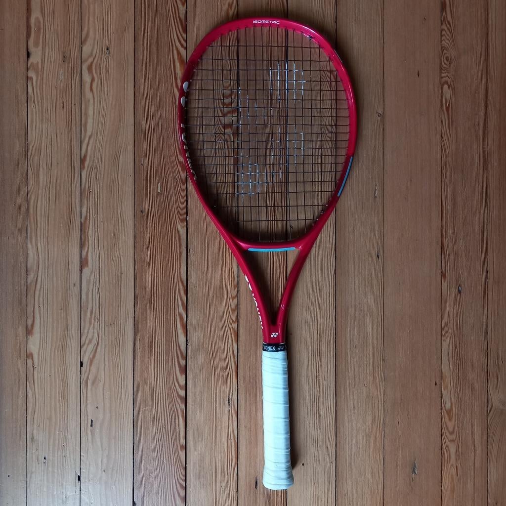 Yonex Vcore 98 inch 315g, Sport en Fitness, Tennis, Zo goed als nieuw, Racket, L3, Ophalen