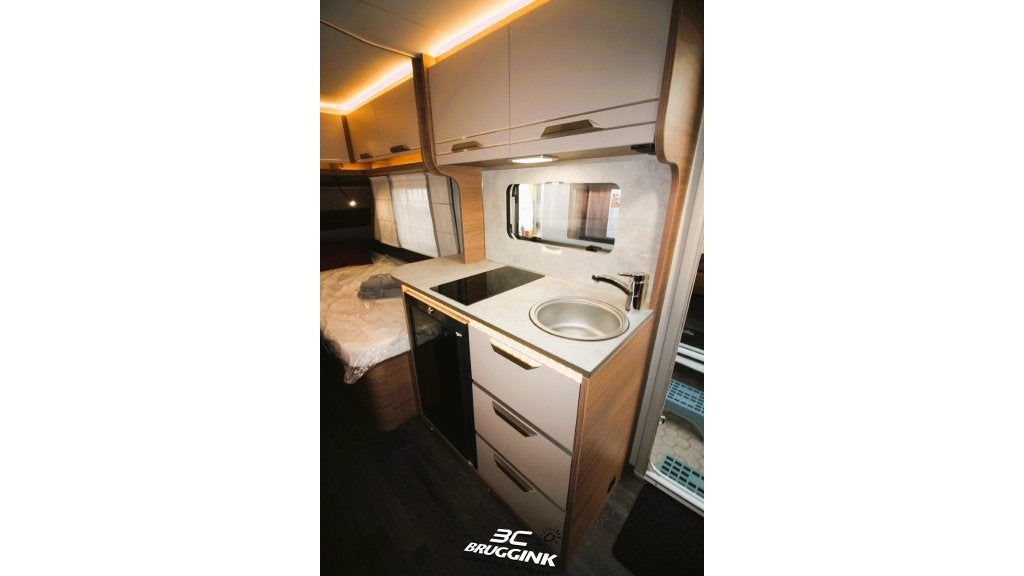 Foto 4 van Knaus Sport E-Power Selection 500 EU ENKEL BED VLOERVERWARMI