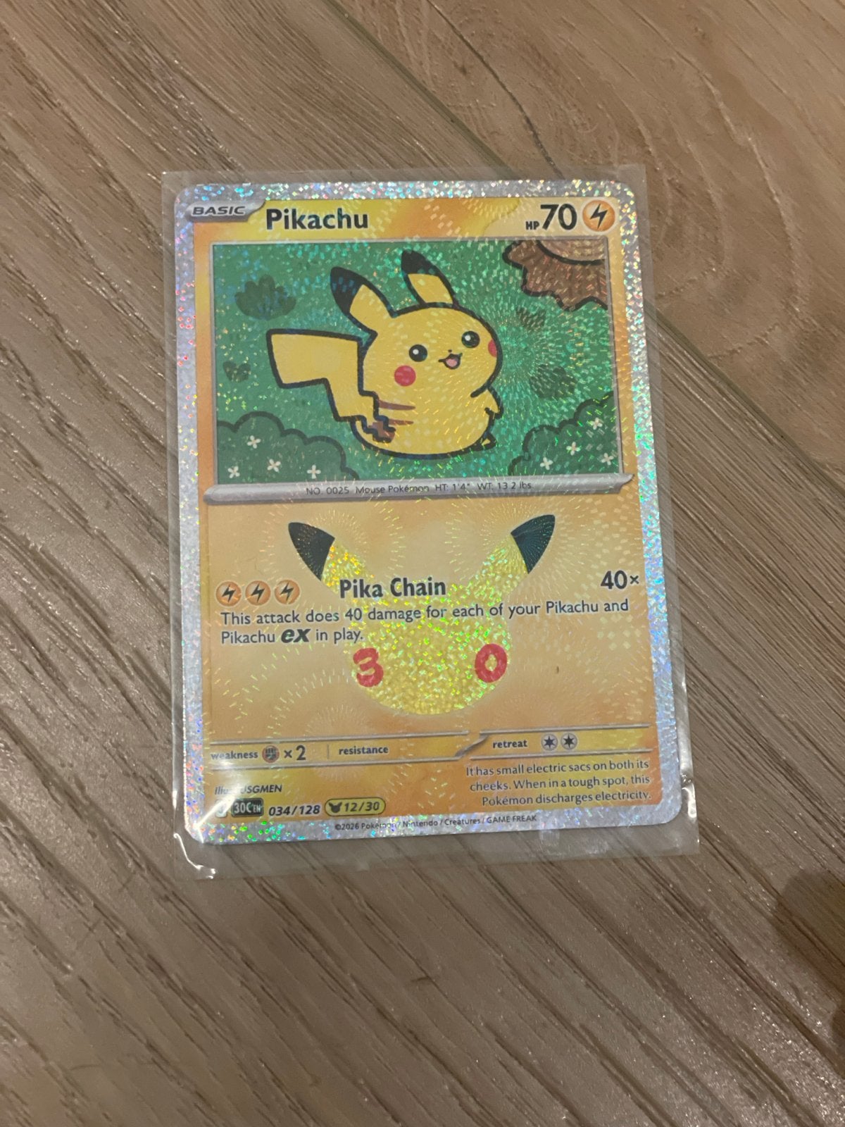 Pikachu Pokémon Kaart - Basic HP70 - Foil, Hobby en Vrije tijd, Ophalen of Verzenden, Zo goed als nieuw, Losse kaart, Foil