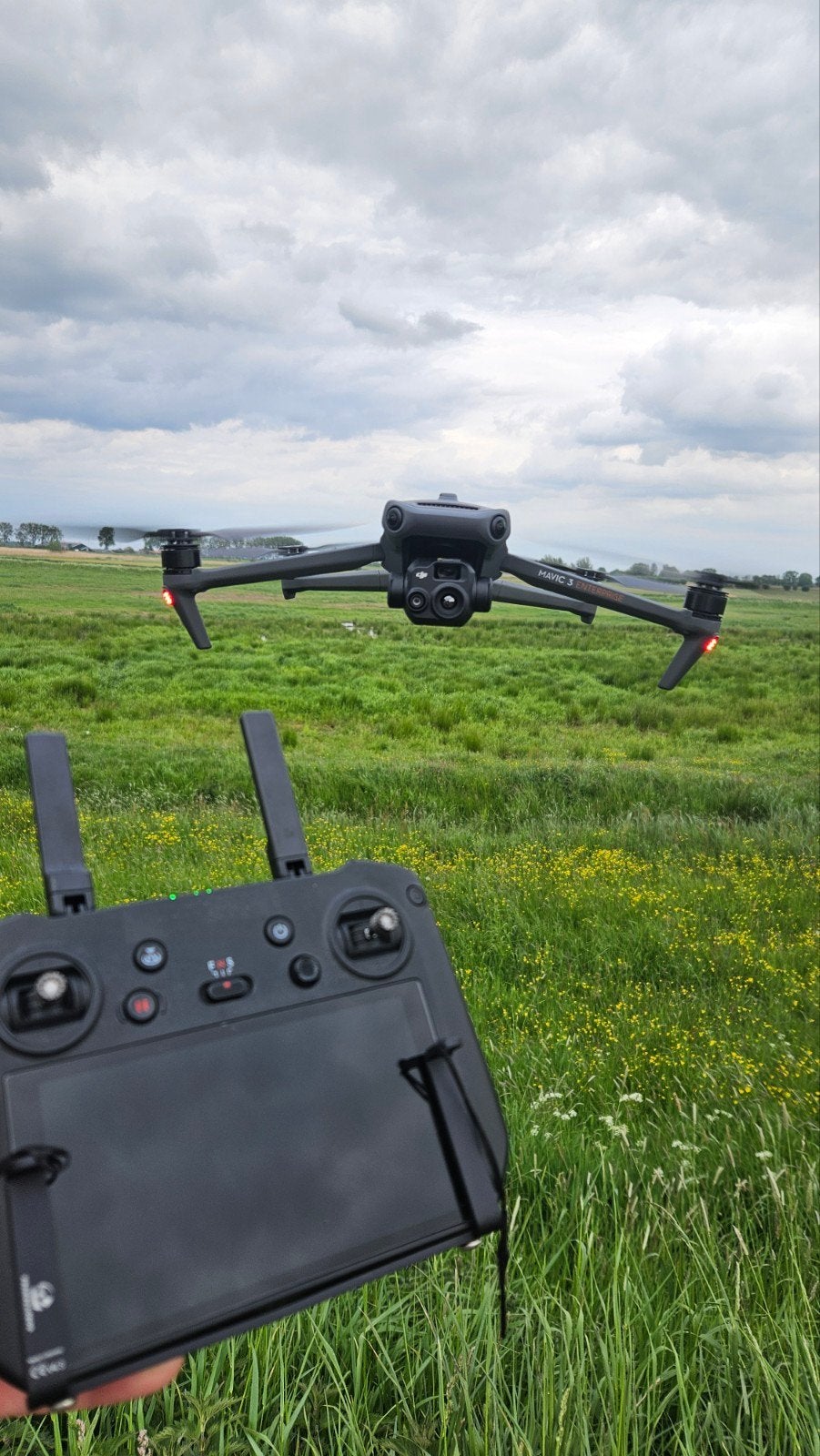 DJI Mavic 3T (Thermal) Fly More Combo, Audio, Tv en Foto, Ophalen, 30 tot 45 minuten, Zo goed als nieuw, DJI