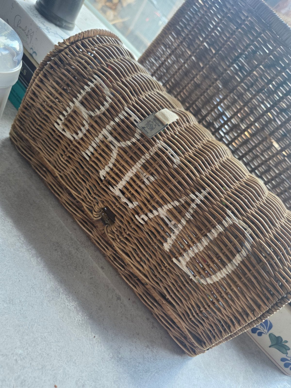 Rotan broodmand met 'BREAD' riviera maison, Huis en Inrichting, Ophalen, Gebruikt, Landelijk, Natuurlijk materiaal