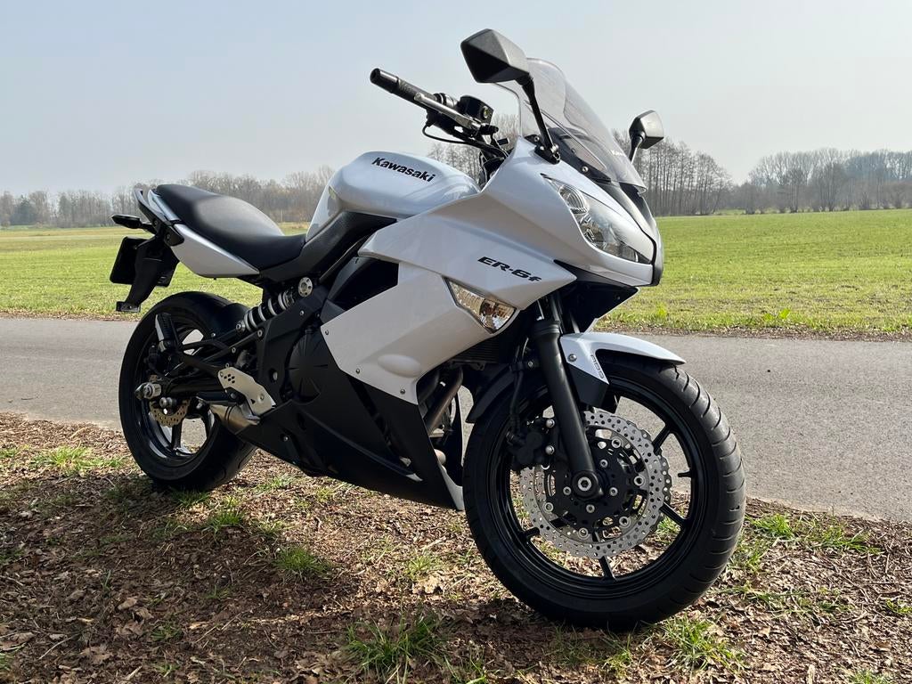 Parelmoer witte Kawasaki ER-6f ABS, Motoren, Motoren | Kawasaki, Particulier