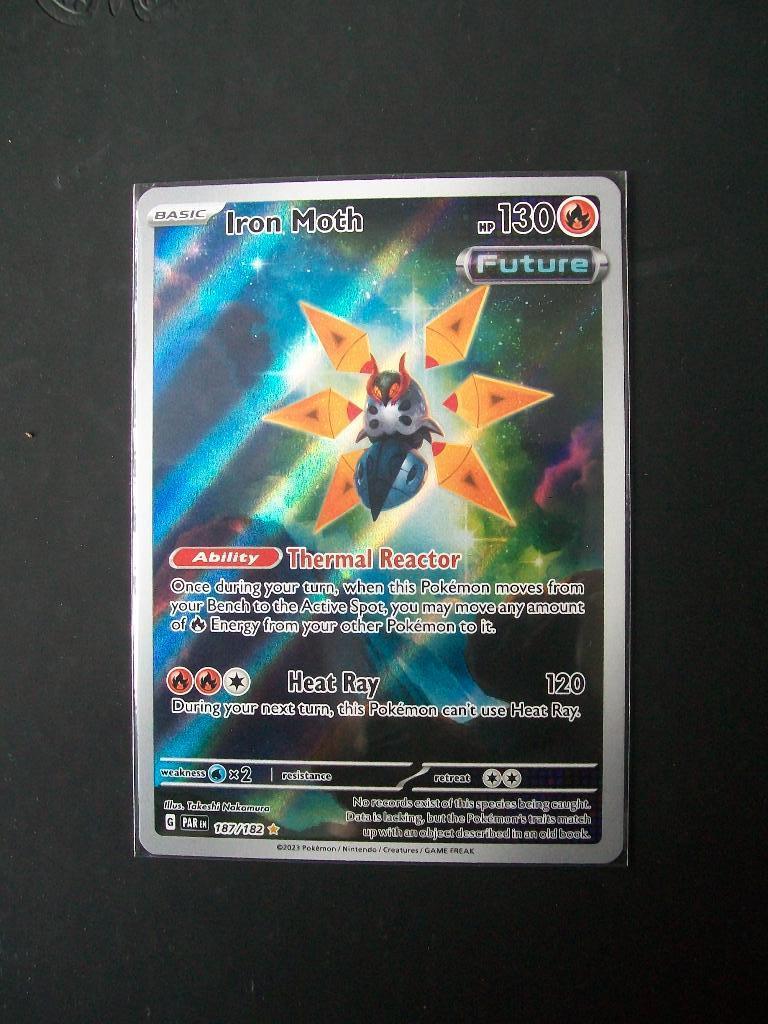 9820: Nieuwe Pokemon Kaart Secret IRON MOTH HP 130 (187/182), Verzenden, Nieuw, Losse kaart, Foil