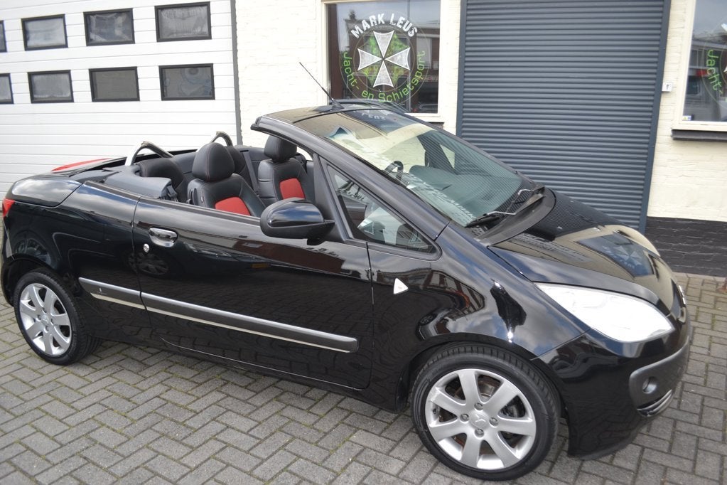Mitsubishi Colt CZC 1.5 Limited Edition Liefhebber Auto Supe, Voorwielaandrijving, 15 km/l, Gebruikt, Zwart