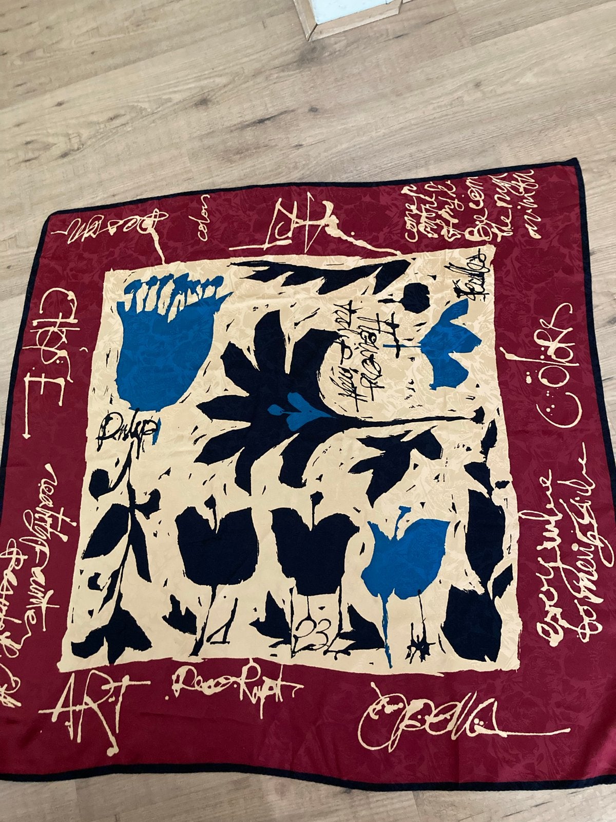 Vintage art scarf zijden sjaal met artistieke print, Ophalen of Verzenden, Zo goed als nieuw, Sjaal