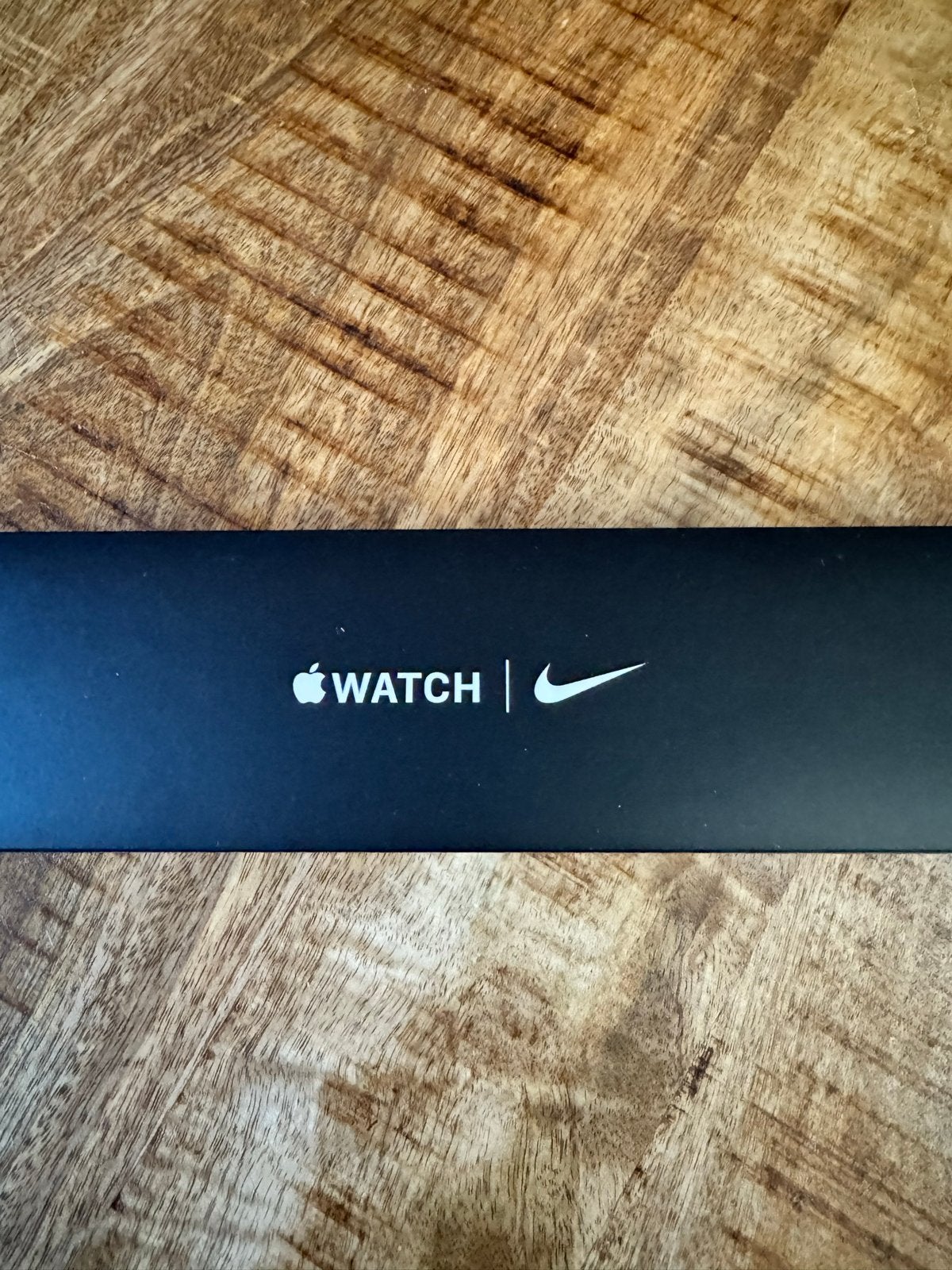Apple Watch SE 44mm Space Gray Nike Sport Band + bandjes, Ophalen, Afstand, IOS, Zo goed als nieuw
