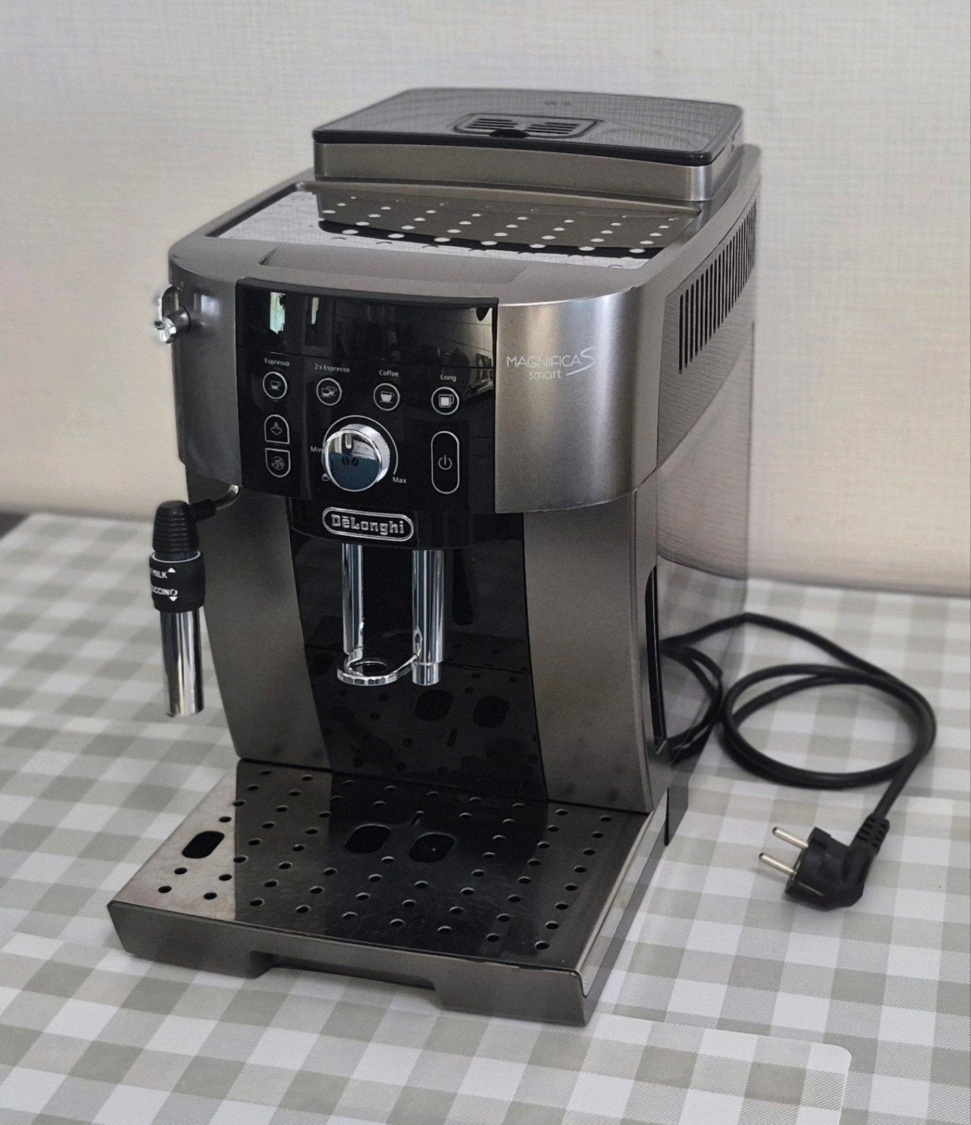 Delonghi Magnifica S Smart met defect, Witgoed en Apparatuur, Koffiezetapparaten, Gebruikt, Koffiemachine, Ophalen of Verzenden